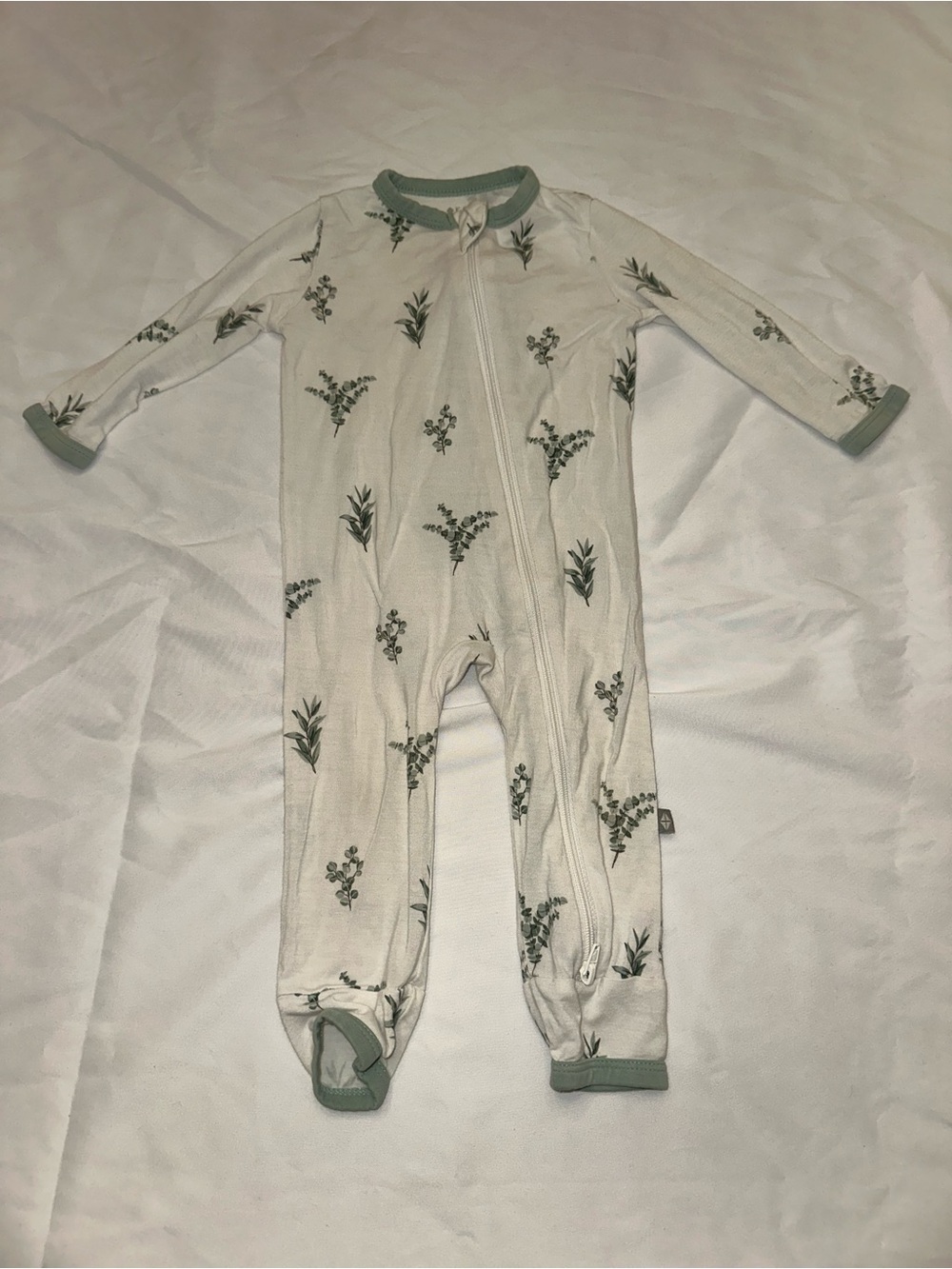 Kyte BABY Cream Footed One-Piece with Green Leaf Print